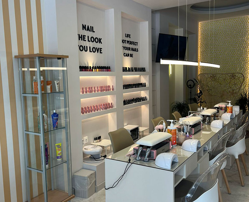 nail-bar